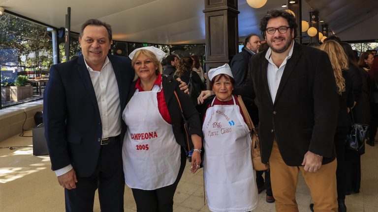 Turismo Nación. Santos y Avelluto
